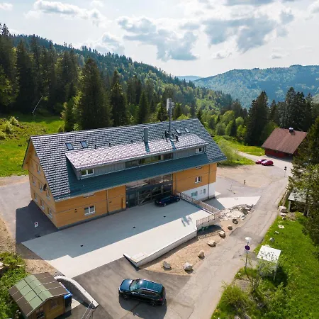 Apartament Mit C *