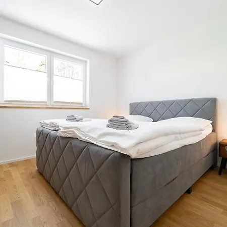 Apartament Mit C