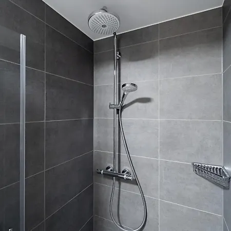 Apartament Mit C *