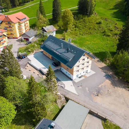 Mit C Apartman *