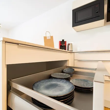 Apartament Mit C *