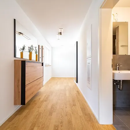 Apartament Mit C