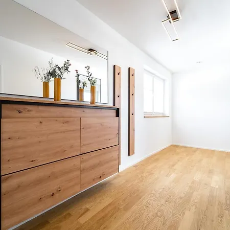 Apartament Mit C *